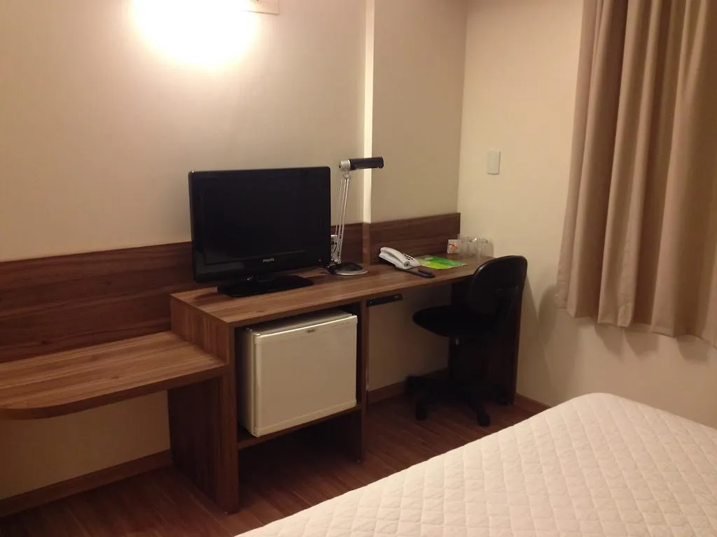 Ξενοδοχείο Mogano Business Hotel- Eletroposto Chapecó
