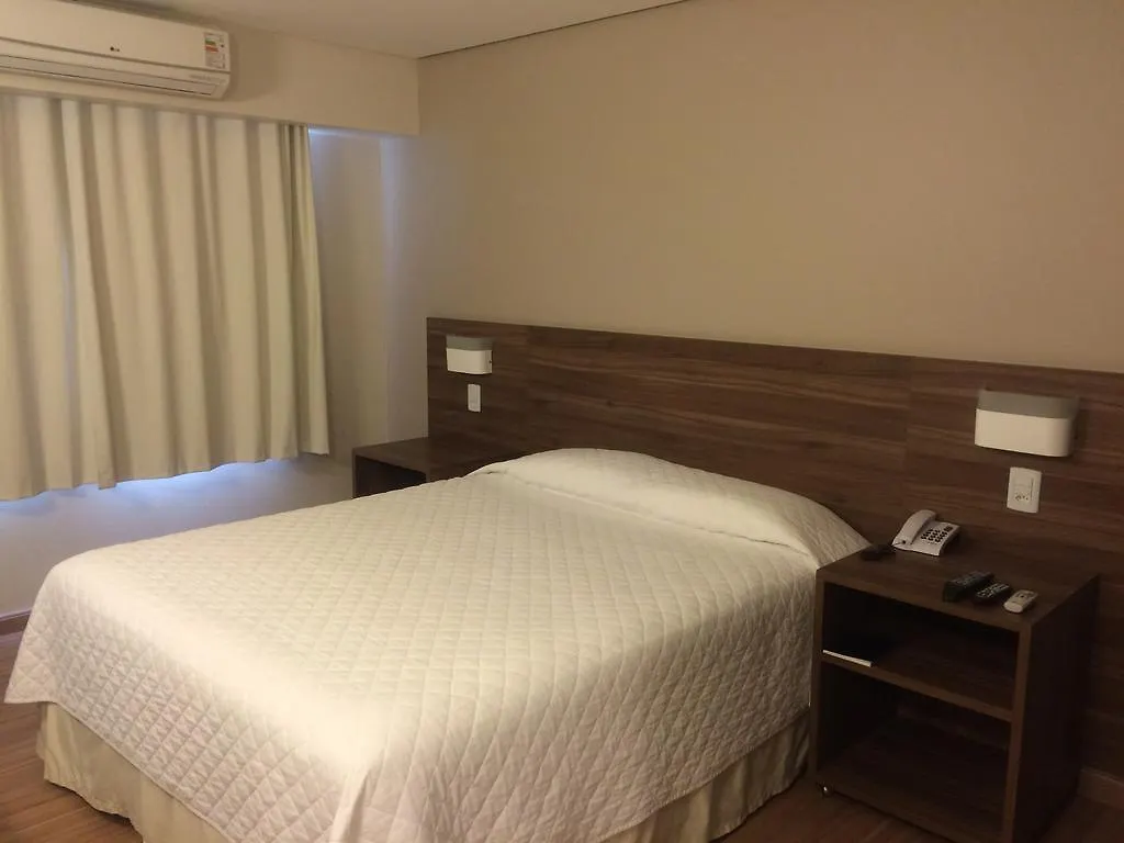 Mogano Business Hotel- Eletroposto Chapecó Ξενοδοχείο