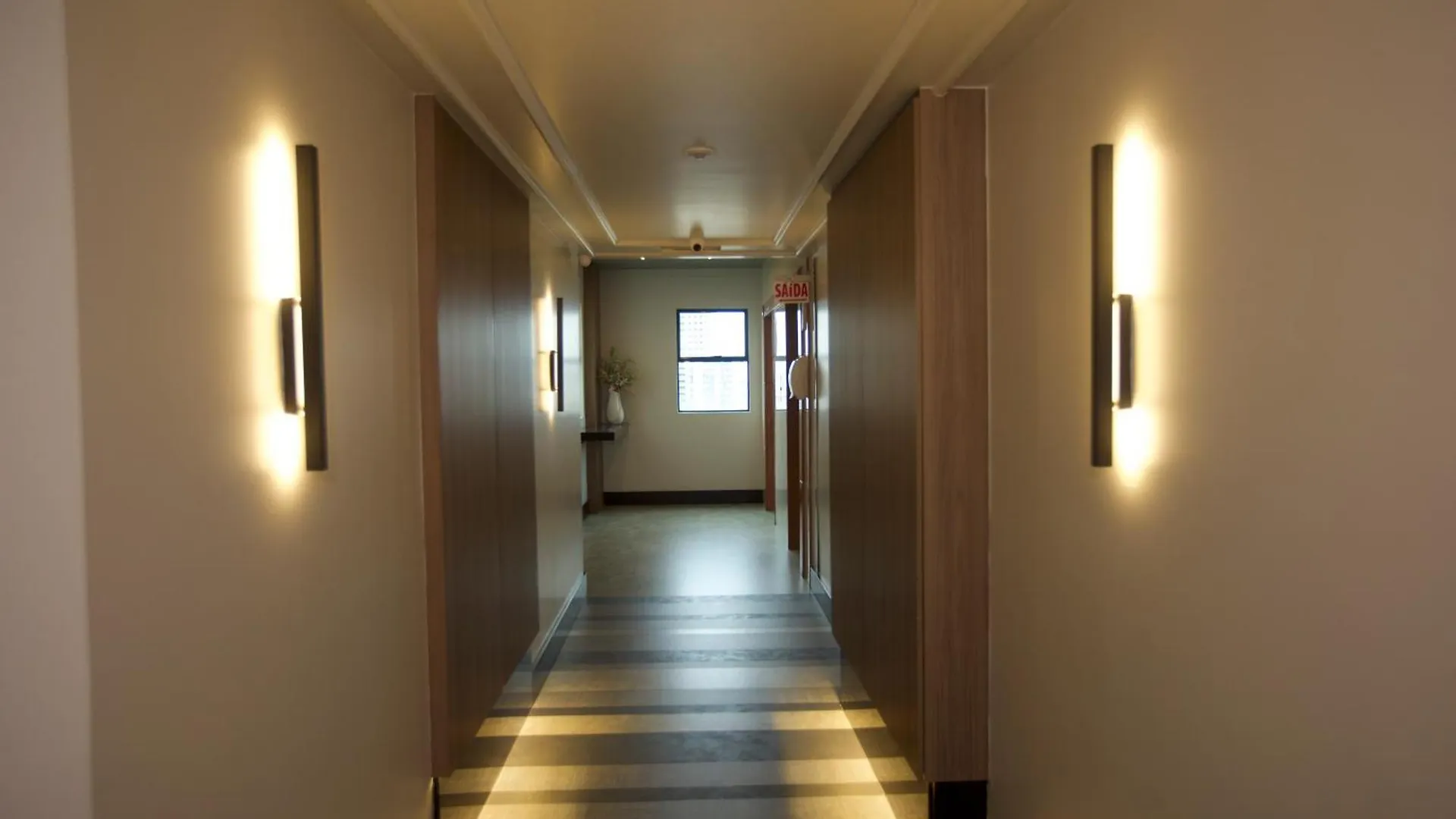 Mogano Business Hotel- Eletroposto Chapecó 3*,
