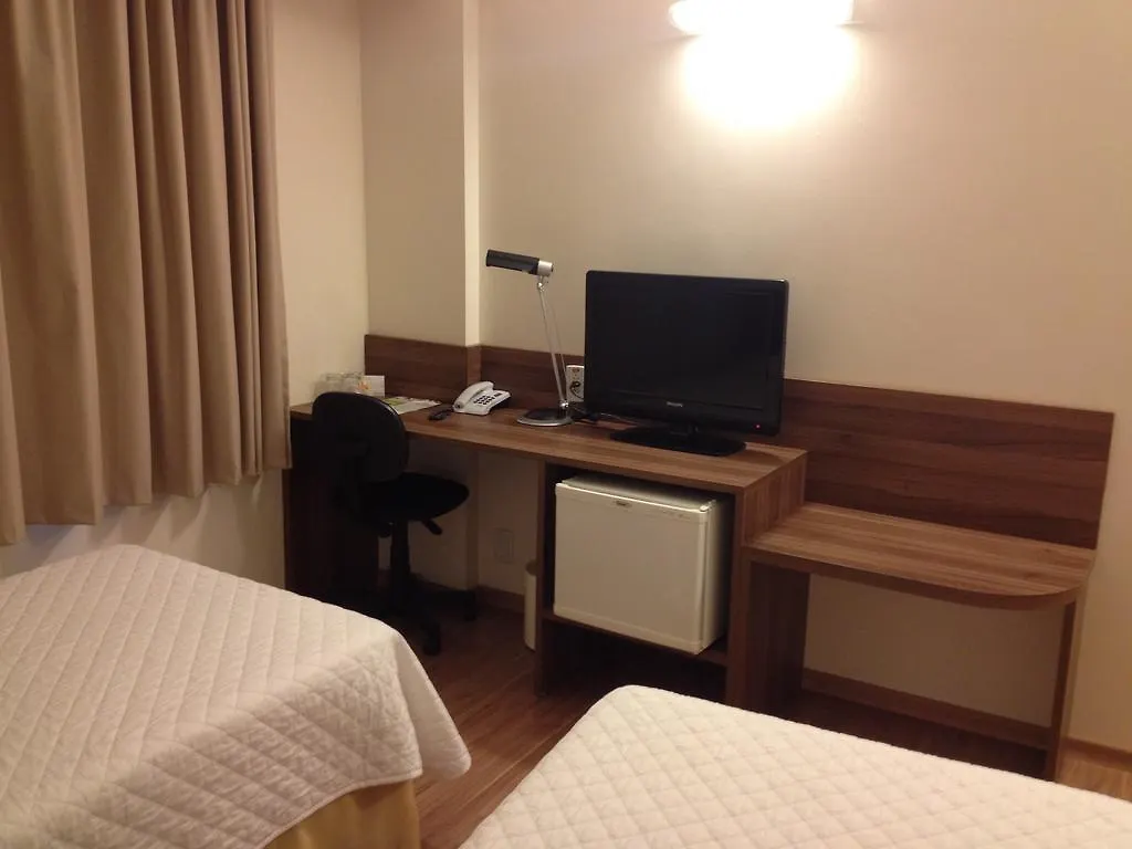 Chapecó Mogano Business Hotel- Eletroposto