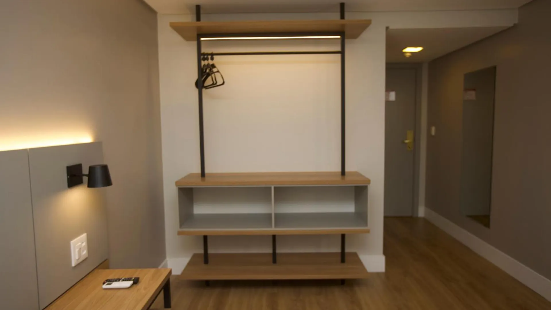 Chapecó Mogano Business Hotel- Eletroposto ברזיל