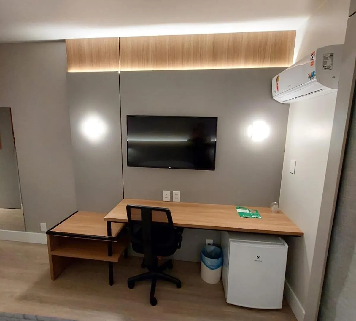 מלון Chapecó Mogano Business Hotel- Eletroposto