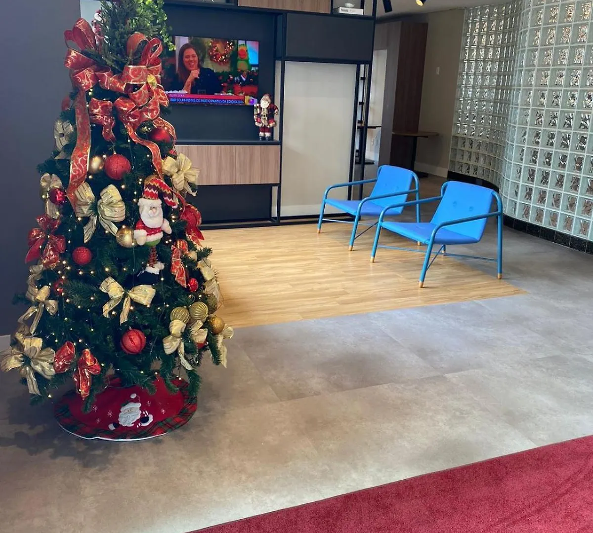 Mogano Business Hotel- Eletroposto Chapeco
